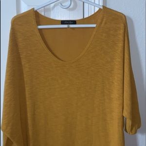 mustard yellow 3/4 sleeve top